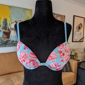 Victoria's Secret Wear Everywhere super push 34A